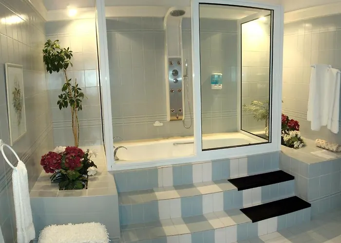 Duparchy בית הארחה 4*